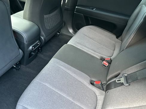 Used 2024 Hyundai Ioniq 5 SE image 12