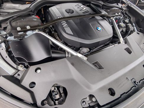Used 2023 BMW 740i RWD image 19