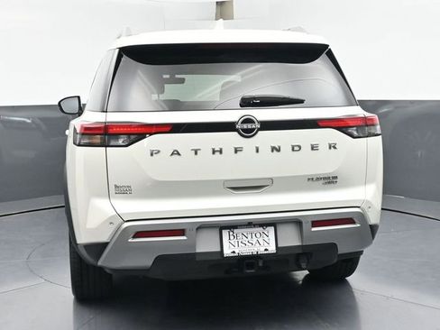 Used 2023 Nissan Pathfinder Platinum AWD/4WD image 41