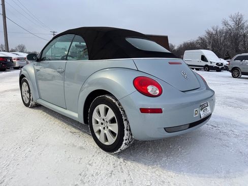 Used 2009 Volkswagen Beetle S image 7