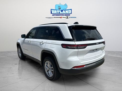 New 2026 Jeep Grand Cherokee Laredo X RWD image 3