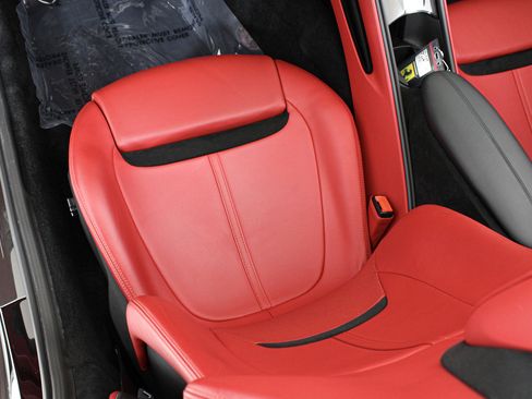 Certified 2024 Ferrari Roma Spider RWD image 40