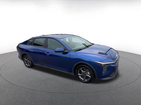 Used 2025 Kia K4 FWD image 2