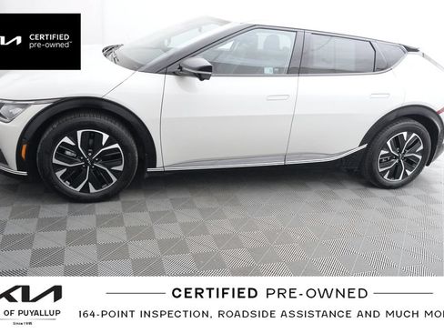 Certified 2024 Kia EV6 Wind w/ Wind Technology Package RWD image 9
