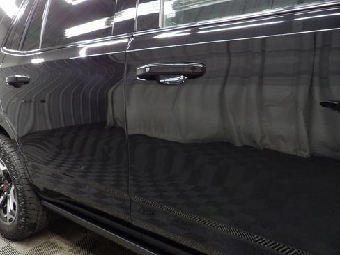 Used 2026 GMC Yukon AT4 Ultimate AWD/4WD image 42