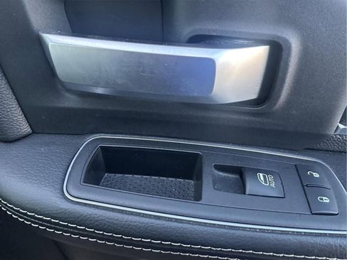 Used 2024 RAM 2500 Big Horn w/ Night Edition image 40