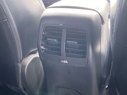 Used 2023 Ford Escape ST-Line FWD image 34