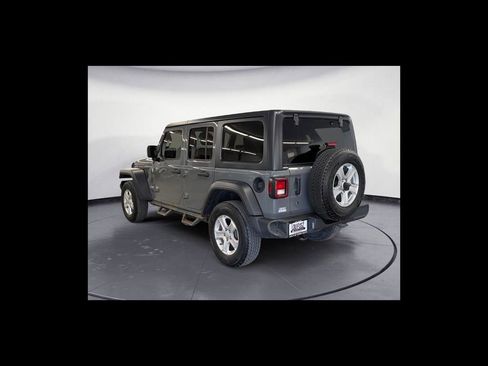 Used 2019 Jeep Wrangler Unlimited Sport S image 4