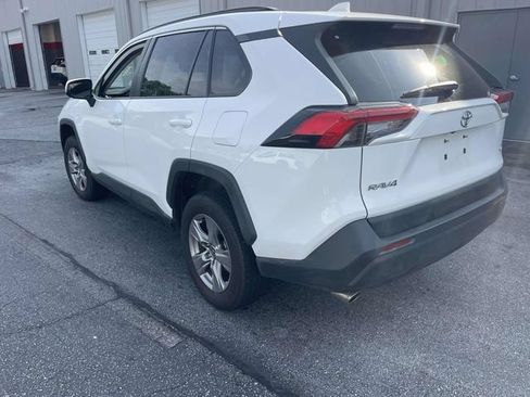 Used 2025 Toyota RAV4 XLE FWD image 10