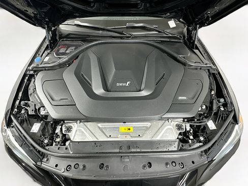 Used 2025 BMW i4 eDrive40 image 35