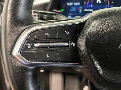 Used 2025 Chevrolet Equinox LT w/ Convenience Package II AWD/4WD image 25