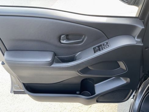 Used 2022 Nissan Frontier S image 8