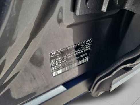 Certified 2026 Mercedes-Benz GLB 250 w/ Exclusive Package image 31