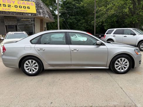 Used 2013 Volkswagen Passat 2.5 S FWD image 8