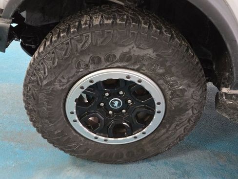 Used 2021 Ford Bronco Big Bend w/ Sasquatch Package image 3