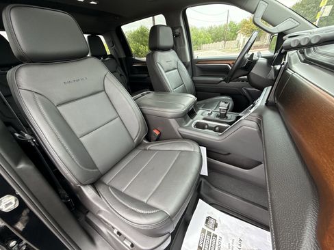 Used 2023 GMC Sierra 1500 Denali w/ Denali Reserve Package AWD/4WD image 27