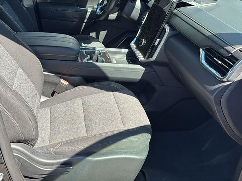 Certified 2025 GMC Acadia Elevation image 22