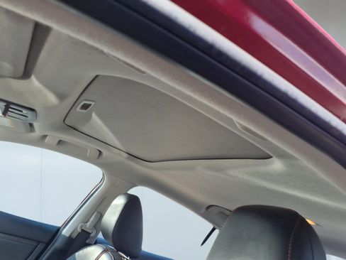 Used 2023 Nissan Sentra SR w/ SR Premium Package FWD image 11