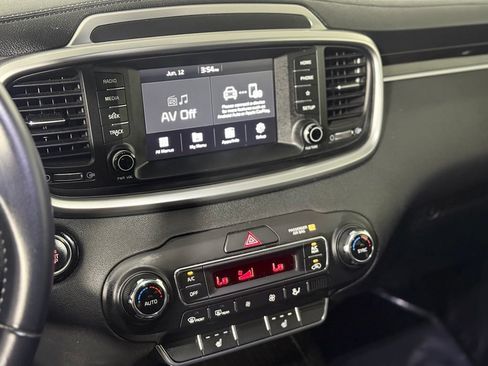 Used 2020 Kia Sorento EX AWD/4WD image 14