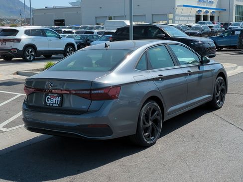 New 2025 Volkswagen Jetta SE image 3