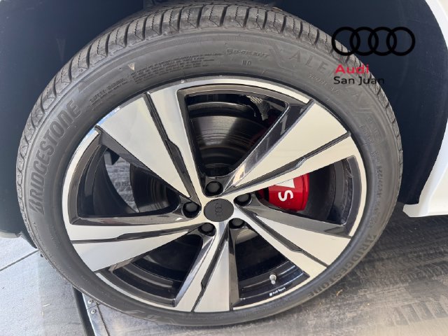 New 2026 Audi SQ5 Premium Plus AWD/4WD image 6