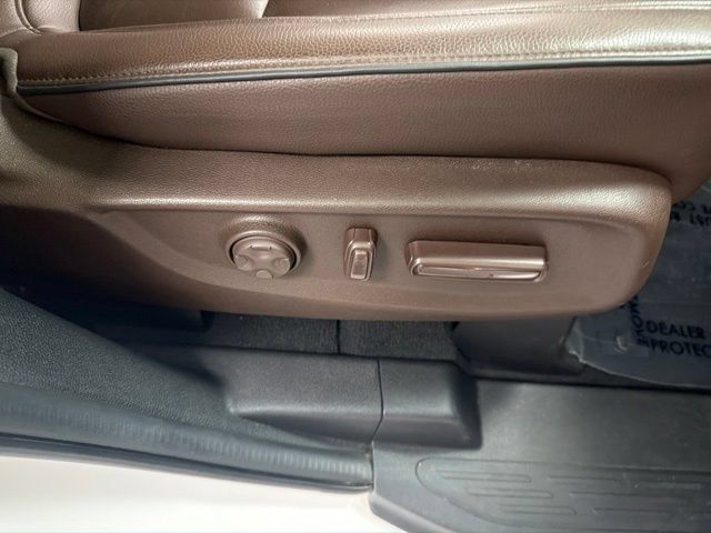 Used 2025 Honda Odyssey Touring image 11