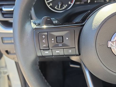 Certified 2023 Nissan Rogue SV w/ SV Premium B Package FWD image 32