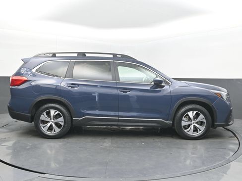 Used 2025 Subaru Ascent Premium AWD/4WD image 10