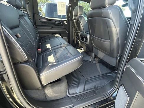 Used 2022 GMC Sierra 1500 AT4X image 28