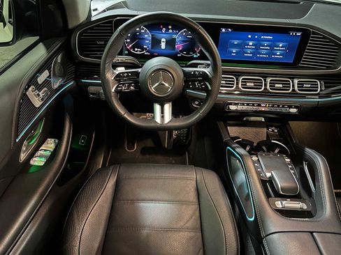 Used 2024 Mercedes-Benz GLS 580 4MATIC image 42