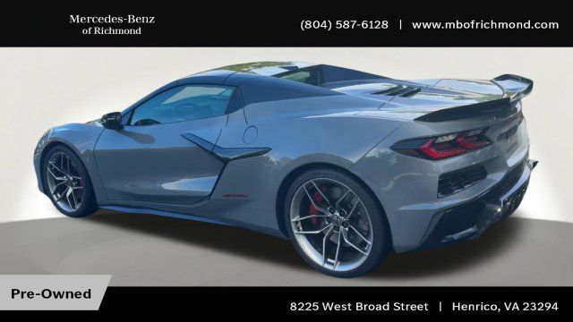 Used 2025 Chevrolet Corvette Z06 RWD image 8