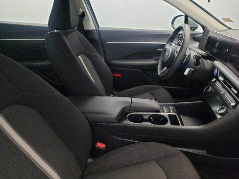 Used 2025 Hyundai Sonata SEL FWD image 21