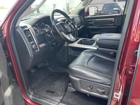 Used 2018 RAM 2500 Laramie w/ Sport Appearance Group AWD/4WD image 13