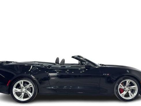 Used 2024 Chevrolet Camaro LT w/ Technology Package RWD image 10