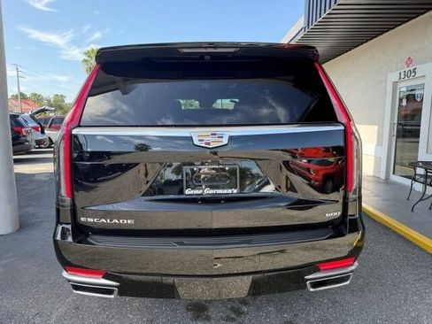 Used 2023 Cadillac Escalade Premium Luxury w/ Performance Package AWD/4WD image 4