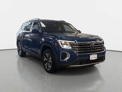 New 2026 Volkswagen Atlas SE image 3