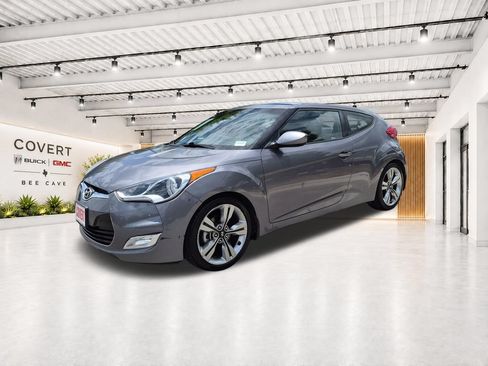 Used 2015 Hyundai Veloster w/ Option Group 03 FWD image 4