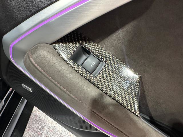 Used 2022 Chevrolet Camaro ZL1 RWD image 17