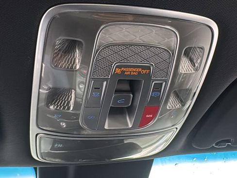 Used 2025 Genesis GV70 3.5T Sport image 30