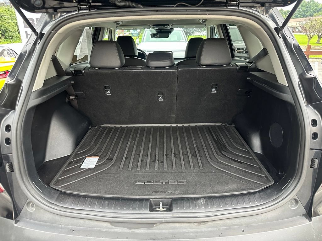Used 2021 Kia Seltos SX AWD/4WD image 28