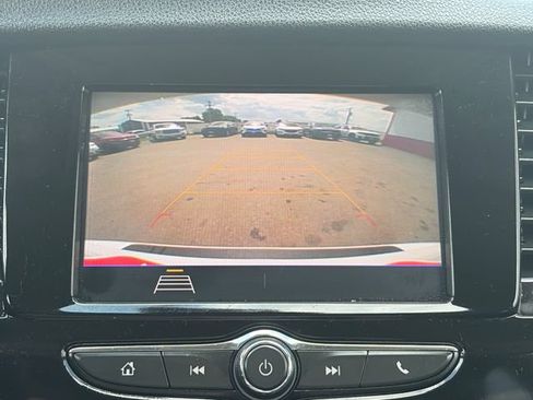 Used 2022 Buick Encore Preferred w/ Safety Package AWD/4WD image 43