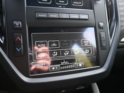 Certified 2025 Subaru Forester image 27