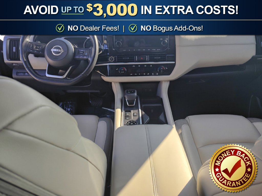 Used 2023 Nissan Pathfinder SL AWD/4WD image 17