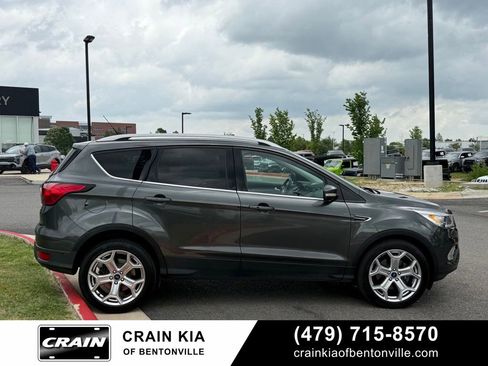 Used 2019 Ford Escape Titanium AWD/4WD image 8