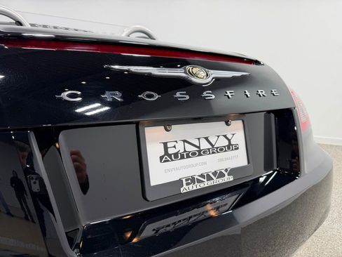 Used 2005 Chrysler Crossfire Convertible image 19