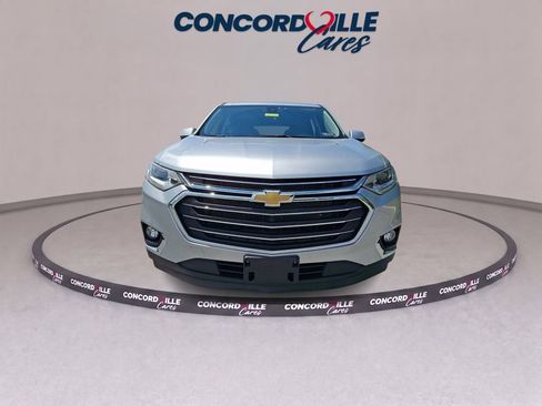 Used 2021 Chevrolet Traverse LT AWD/4WD image 2