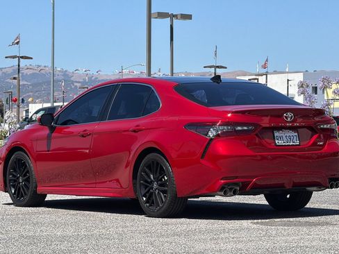 Used 2021 Toyota Camry XSE FWD image 7