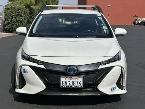 Used 2021 Toyota Prius Prime LE image 6