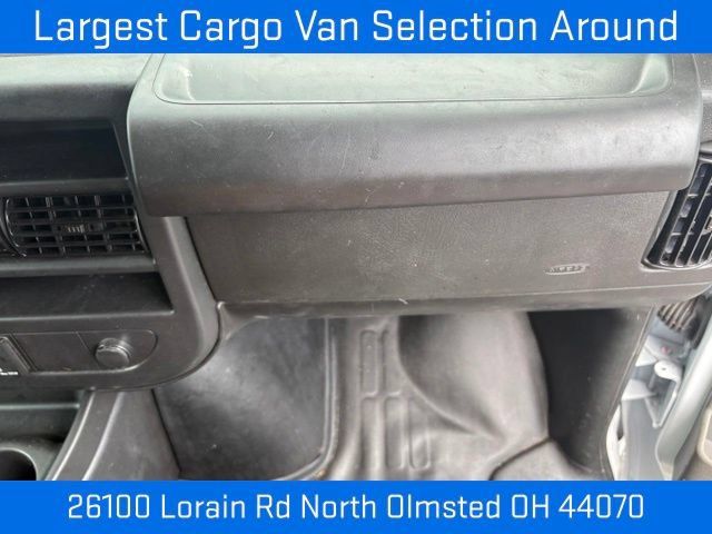 Used 2025 GMC Savana 2500 w/ Driver Convenience Package RWD image 21