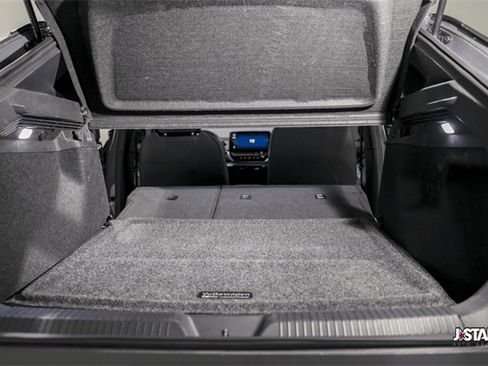 Used 2023 Volkswagen ID.4 Pro image 13